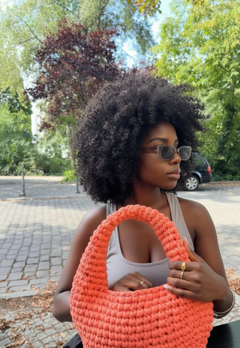The Plum Curve crochet Bag